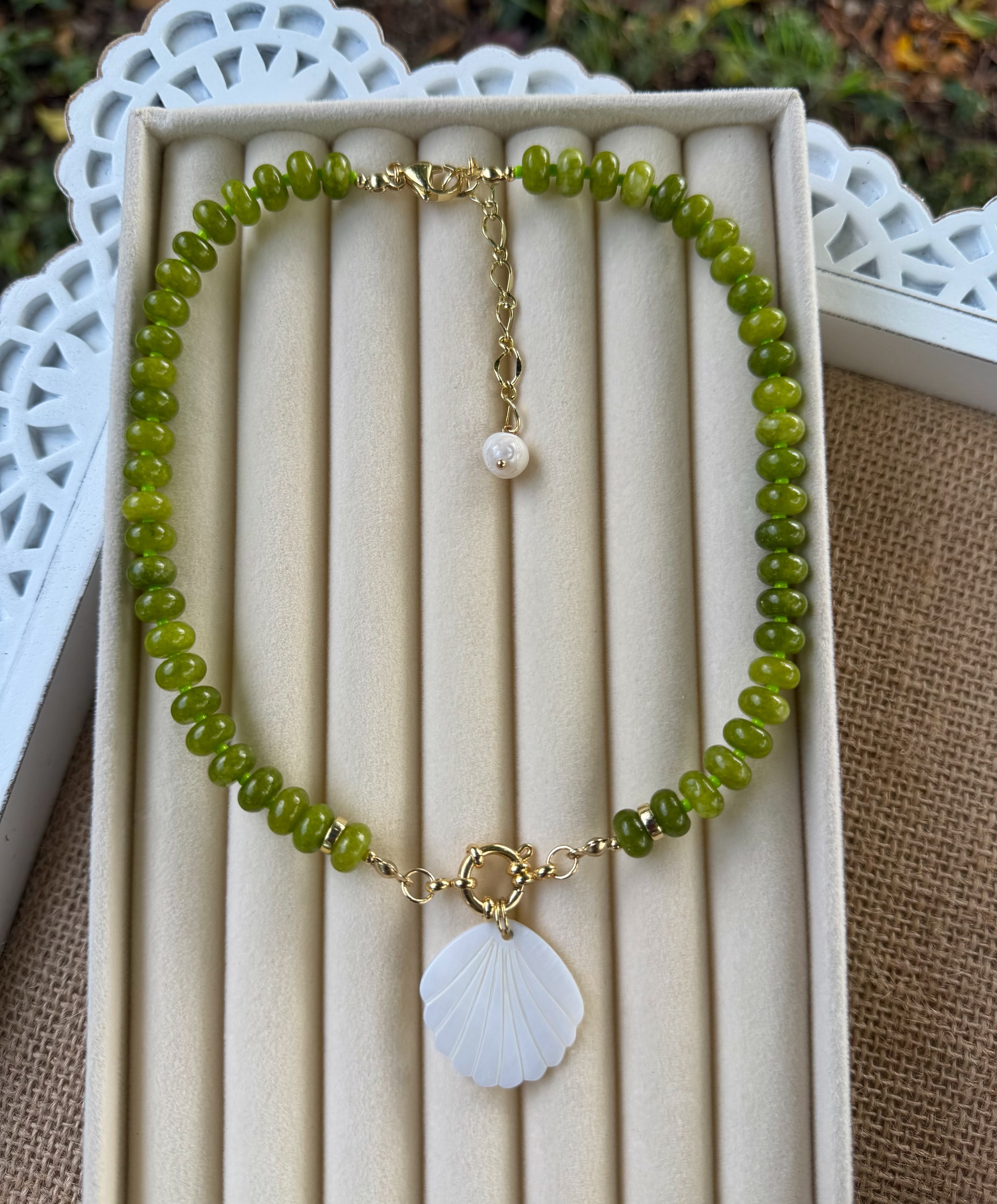 Collar oliva