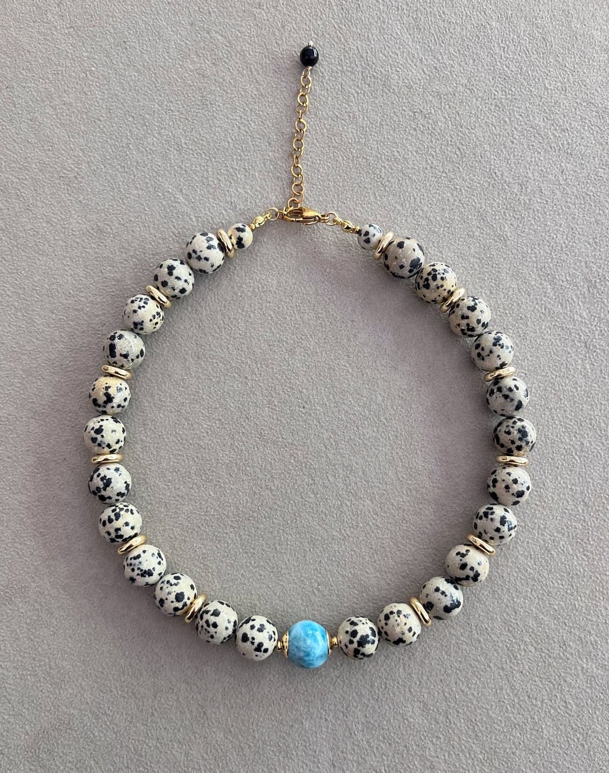 Collar Carlina.