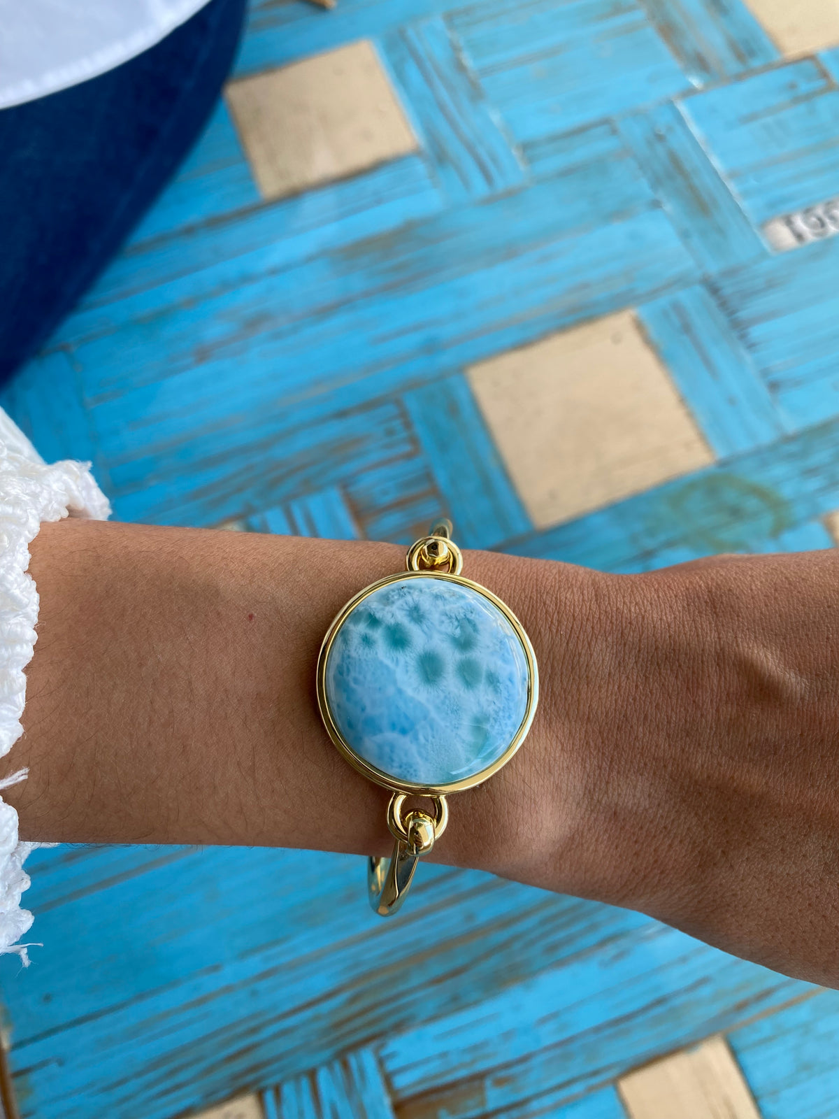 Pulsera circular: Larimar, Ámbar y Concha de caracol 🐚.