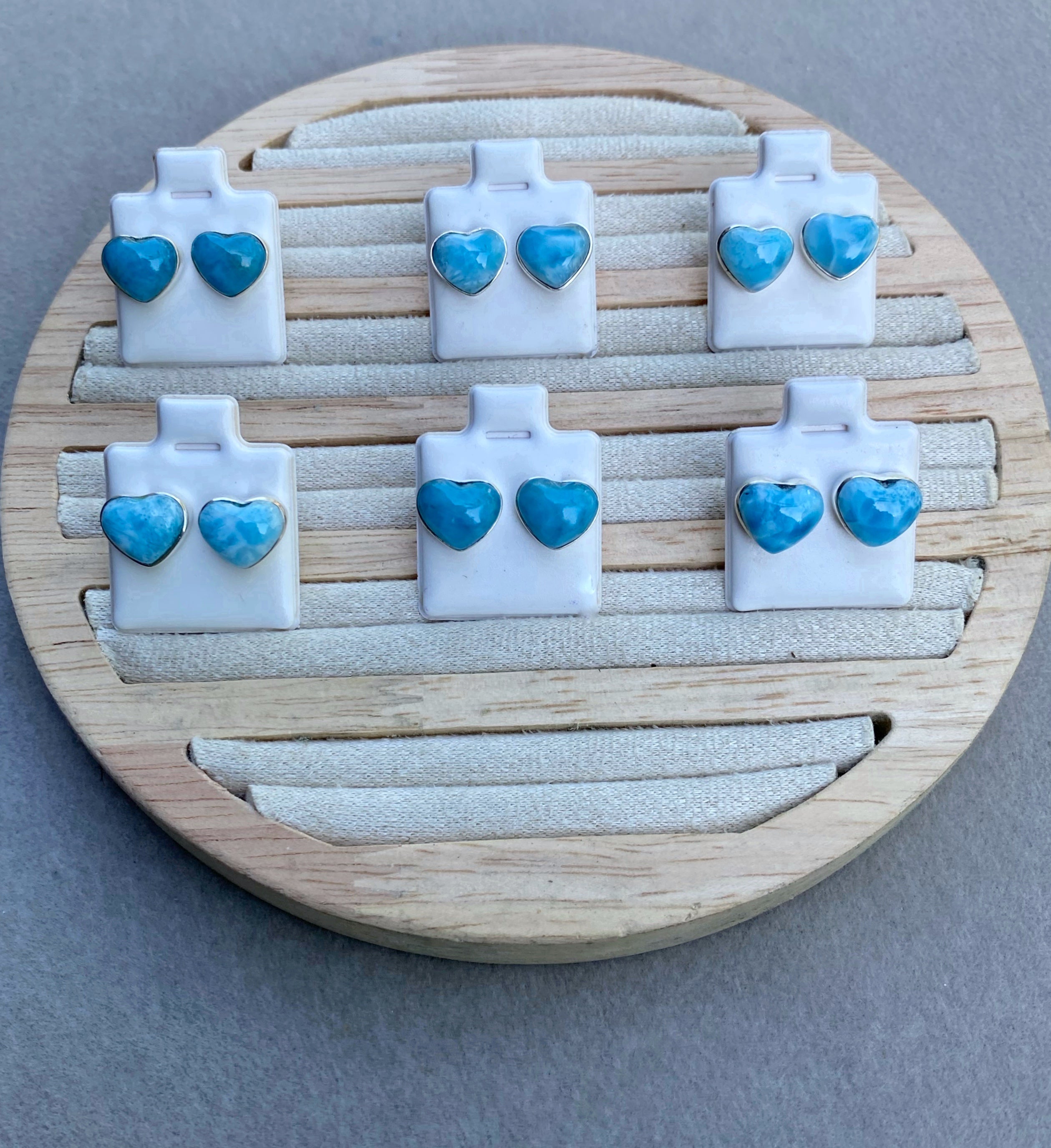 Corazón + Larimar