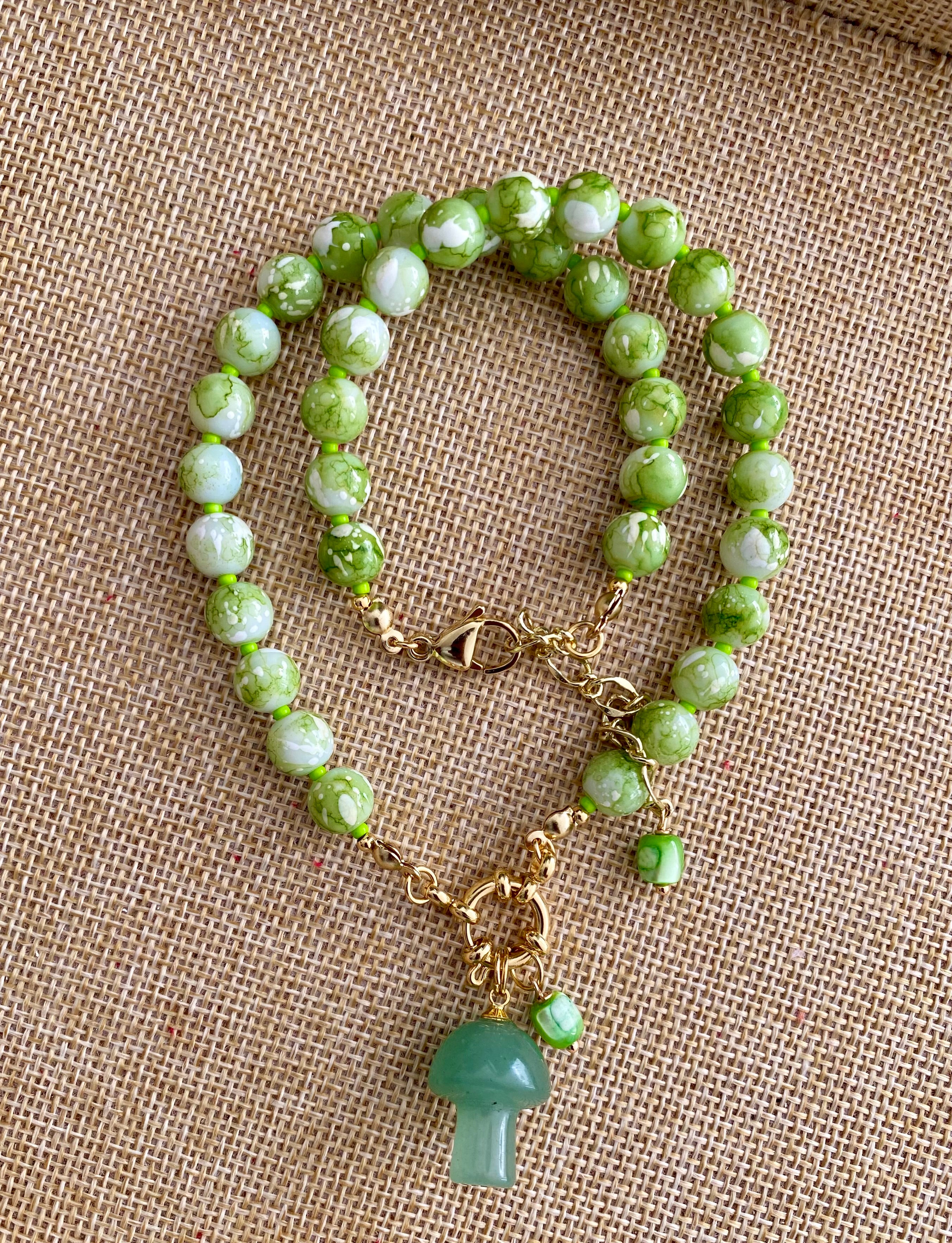 Collares de hongo