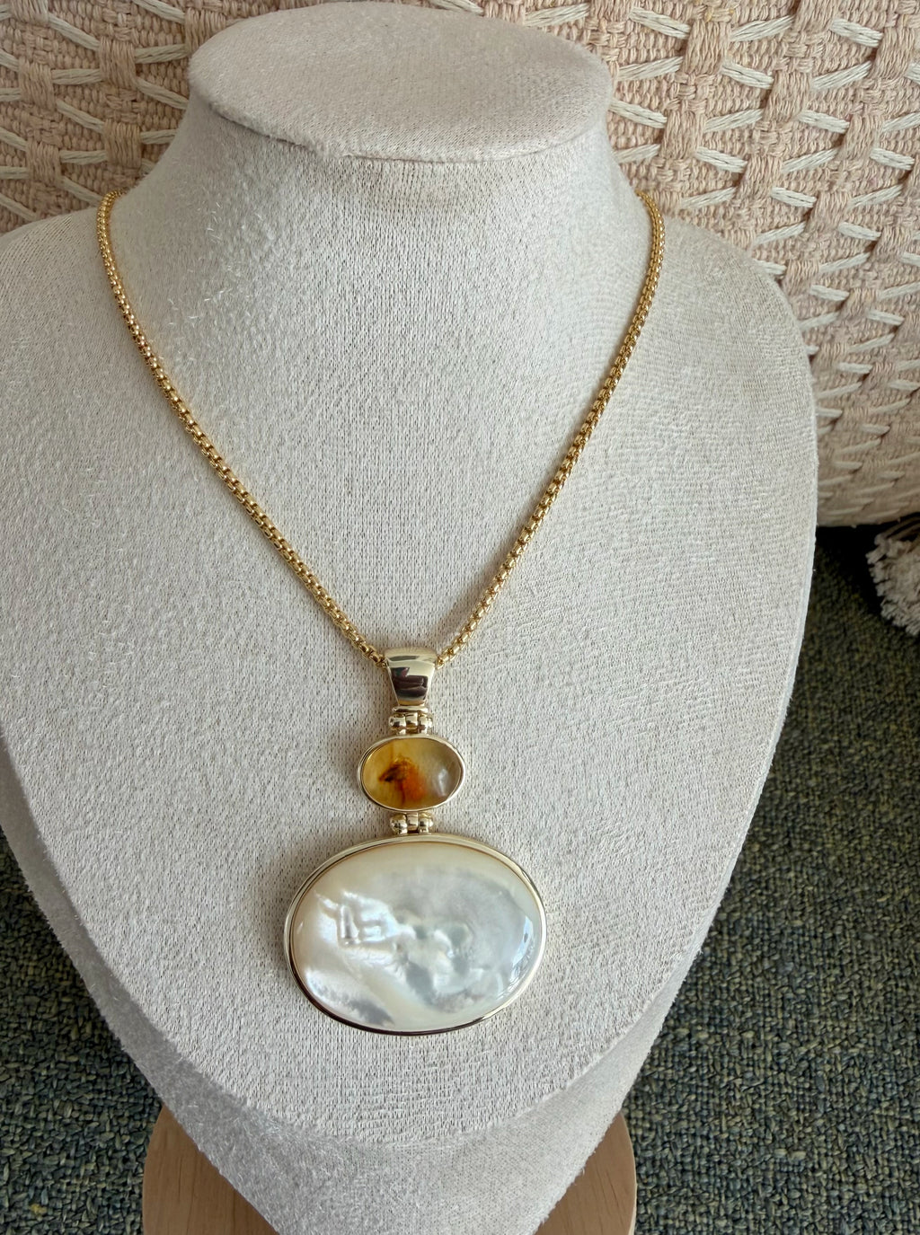 Oval Nacarado