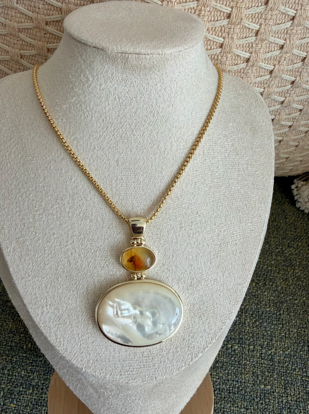 Oval Nacarado