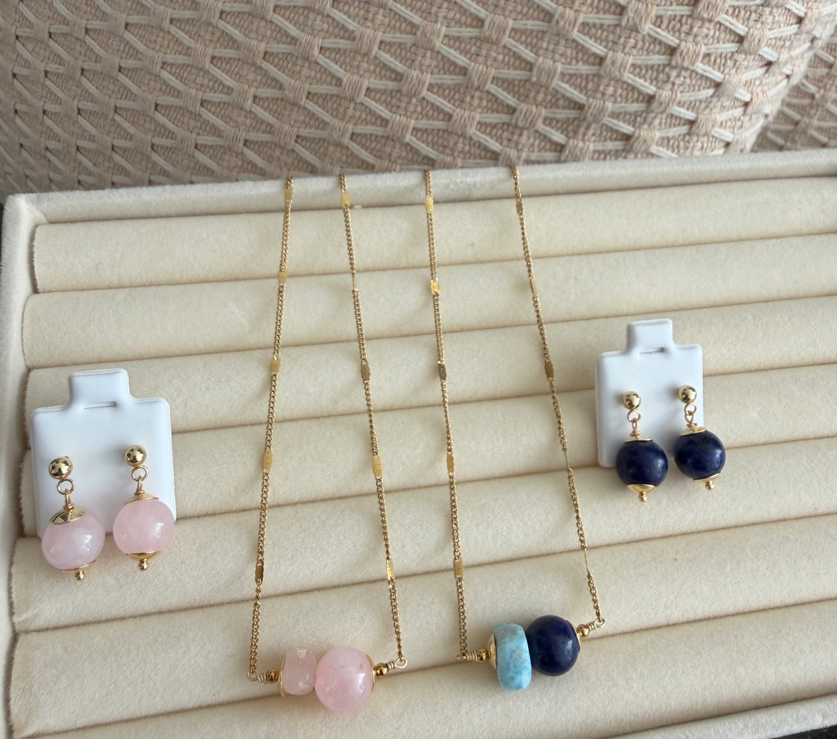 Set cuarzo rosa / Set Lapislázuli y Larimar